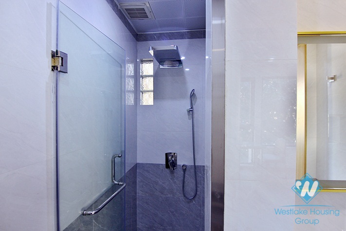 A brightly and cheap studio for rent in To ngoc van, Tay ho, Ha noi